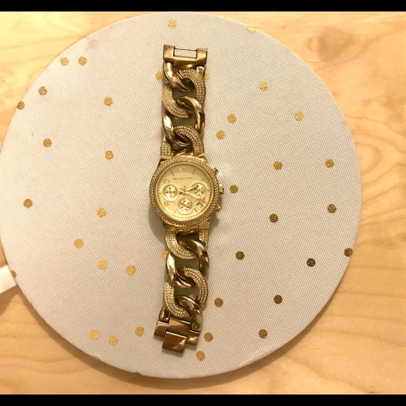 Michael Kors Gold Twist Chain Watch - Picture 3 of 7